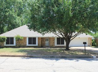617 Sutherland Dr, Tyler, TX 75703