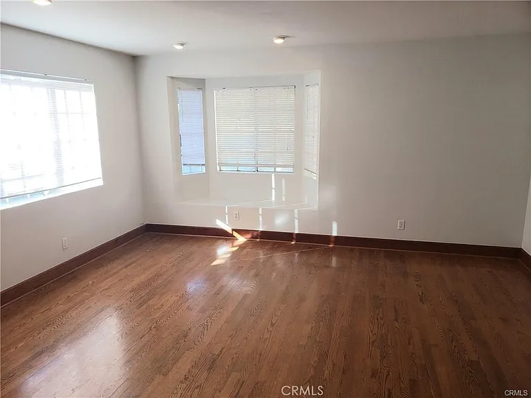 148 W Highland Ave — Photo 4