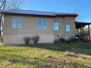 139 Cedar Ridge Rd, Buckeye, WV 24924