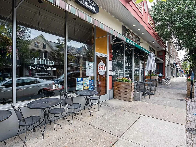 Be in the center of it all, in the heart of Philadelphia's Main Line