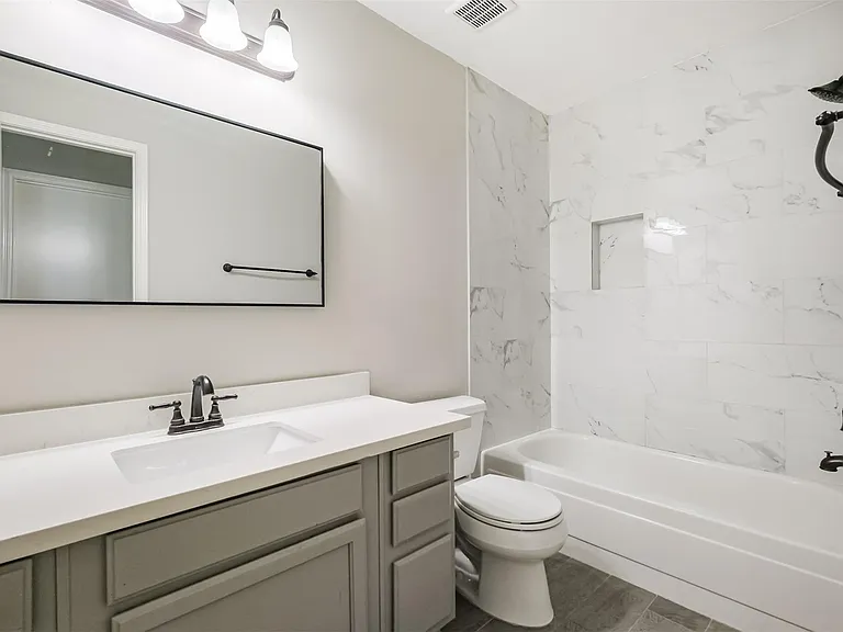 2315 Cunningham Dr — Photo 16