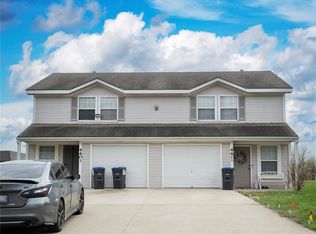 4401-4403 E 139th St, Grandview, MO 64030