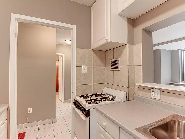 1121 Arlington Blvd #416 — Photo 7