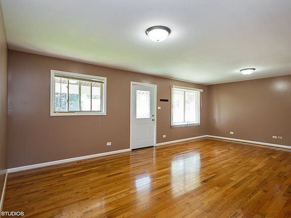2nd image of 1317 Glen Hill Dr