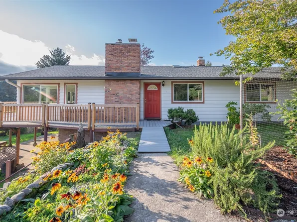 25613 75th Avenue SW, Vashon, WA 98070