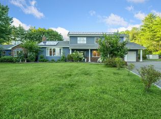 8 Caramel Ct, Commack, NY 11725