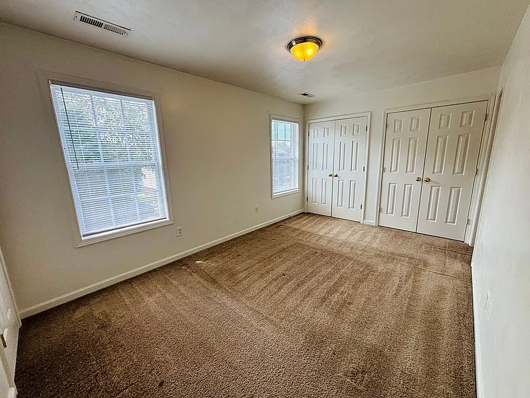 30 Salem Ln — Photo 12