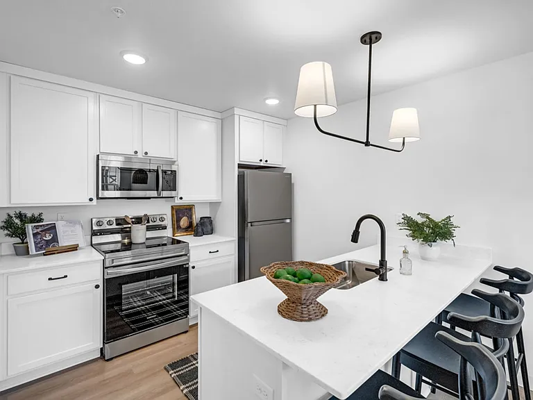 Launch Townhomes — Photo 7