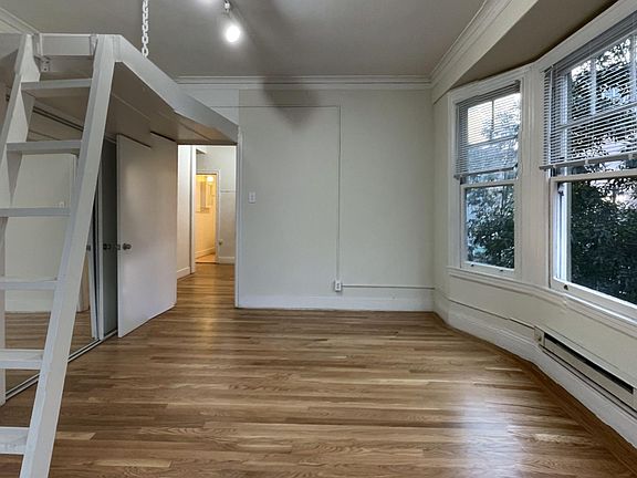 4th image of 360 Hyde St APT 206