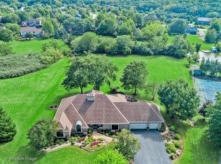 1S561 Domartin Pl, Winfield, IL 60190