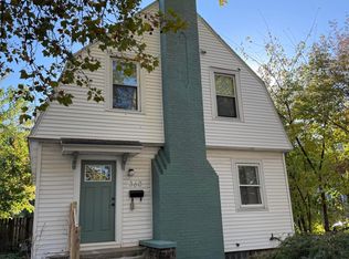 360 Carlton Ave SE, Grand Rapids, MI 49506