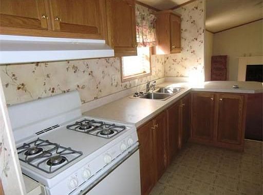 3rd image of 116 Leicester St