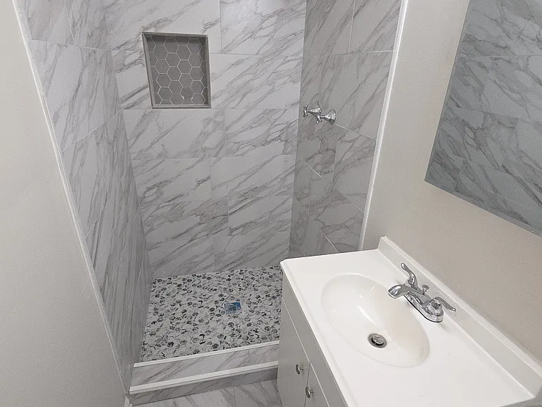 3224 Wesley Chapel Rd — Photo 12