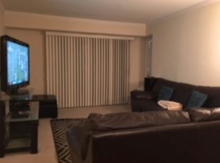 5806 Cove Landing Rd APT 202, Burke, VA 22015