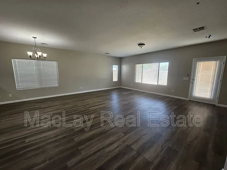 25850 W Pleasant Ln — Photo 7