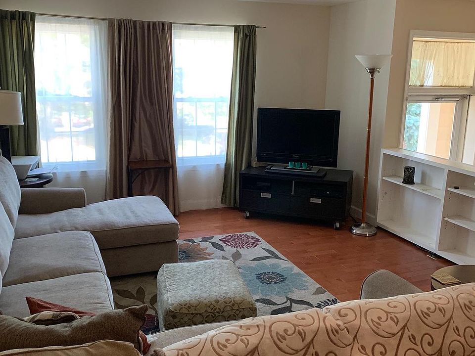 1st image of 3343 Oakshade Ct