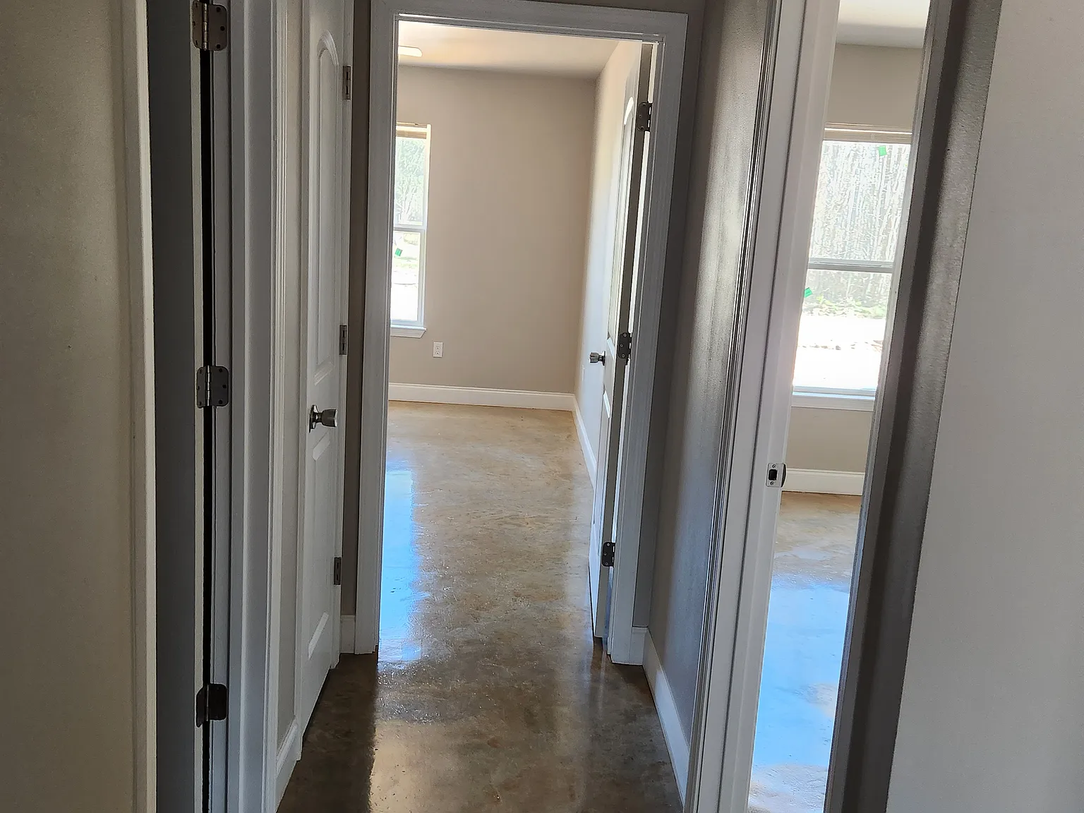 4 bed, 2233 sqft, $2,150 — Photo 4