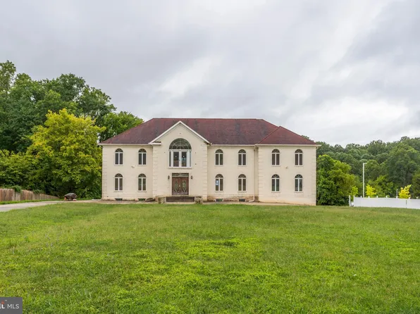 10302 Oaklyn Dr, Potomac, MD 20854