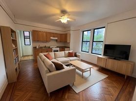 2010 Ocean Ave