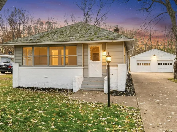 19602 Greenacre St, South Bend, IN 46637