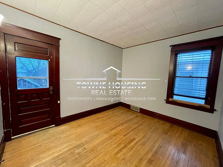 418 Colvin Ave — Photo 32