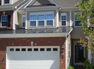 231 Towne Ridge Ln, Chapel Hill, NC 27516