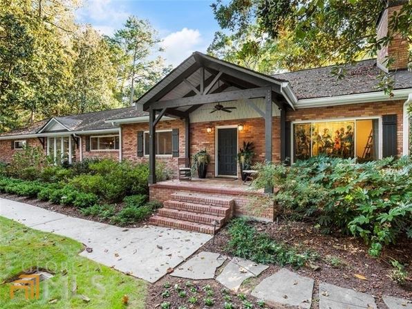 Full In Law Suite Atlanta Real Estate 1 Homes For Sale Zillow