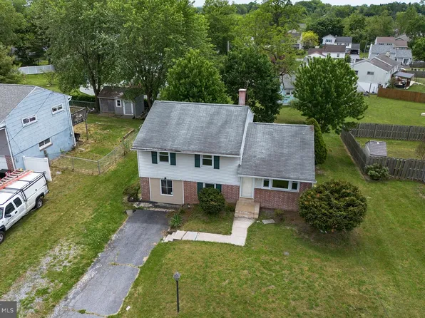 13 Judy Ln, Harrisburg, PA 17112