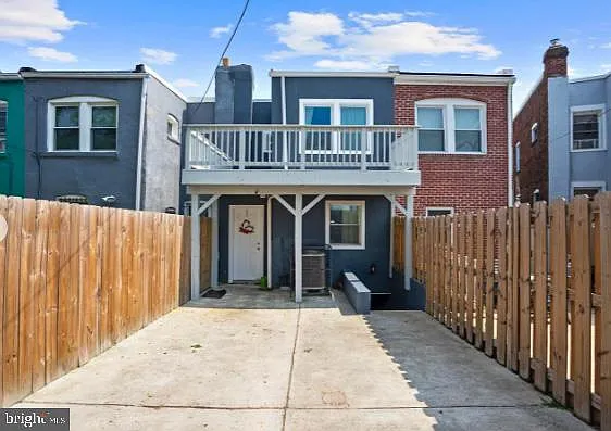 1260 Penn St NE — Photo 19