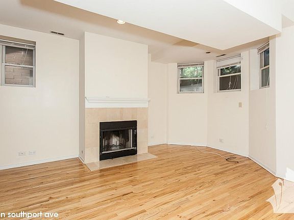 5th image of 2320 N Southport Ave #314
