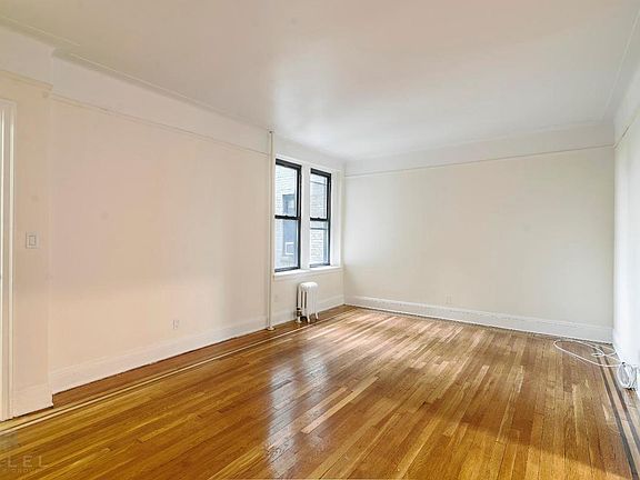 2nd image of 4309 47th Ave APT 4K
