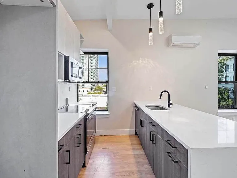 441 Myrtle Ave #2A — Photo 3