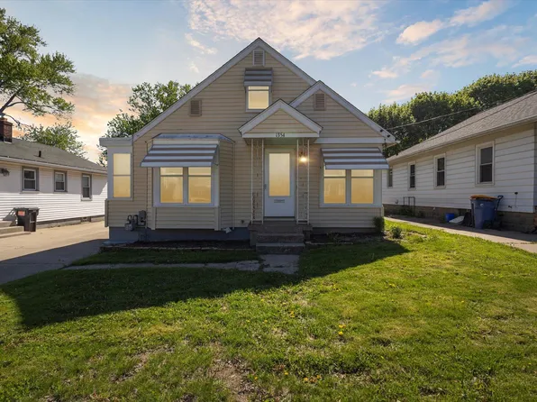 1354 Houseman Ave NE, Grand Rapids, MI 49505