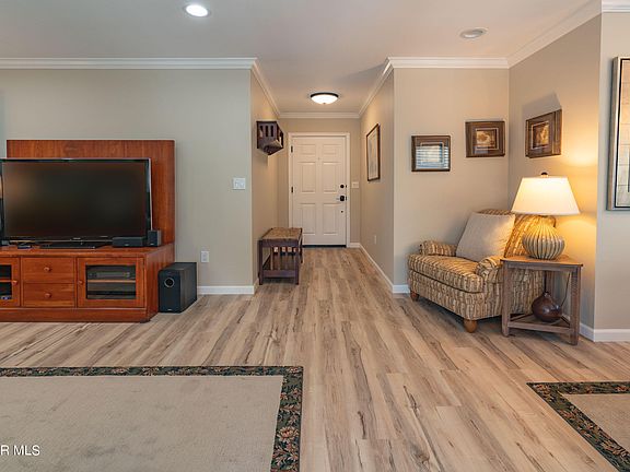 3rd image of 14632 Van Nuys Pl