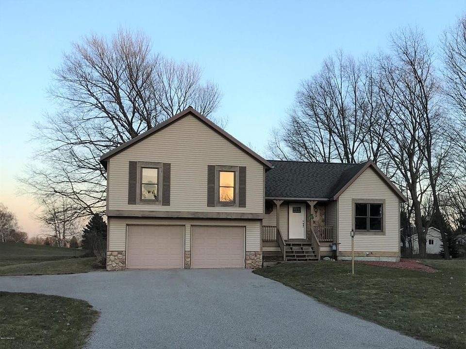 1st image of 2984 S Palmer Blvd