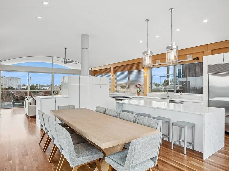 12 Burnetts Cove Rd — Photo 5