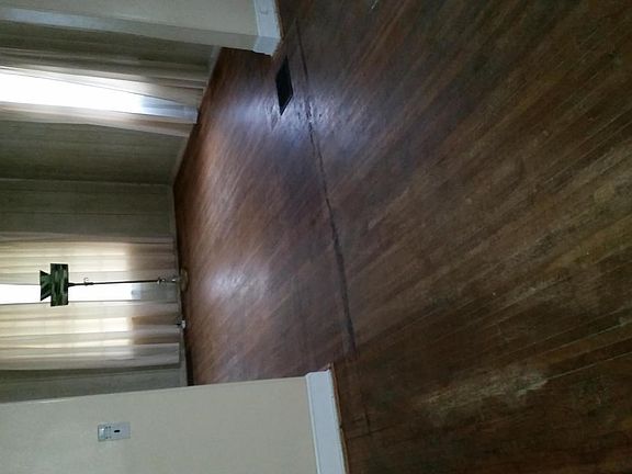 4th image of 1663 Hopkins Ave