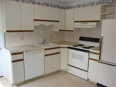 4th image of 4036 Brendan Ln #E316