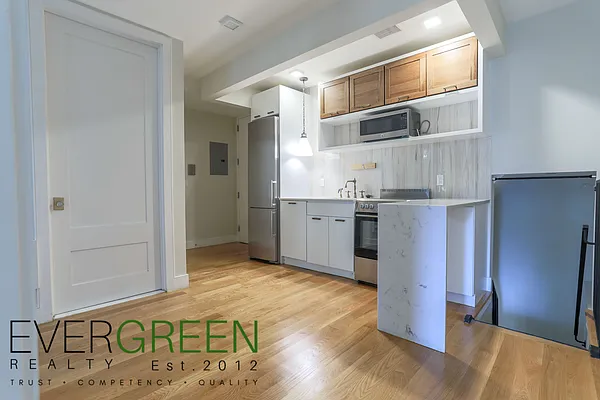 Rented by Pinn Realty | media 3