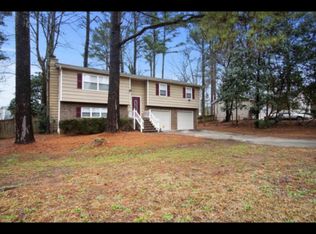 6763 Creekmoor Ln, Riverdale, GA 30296
