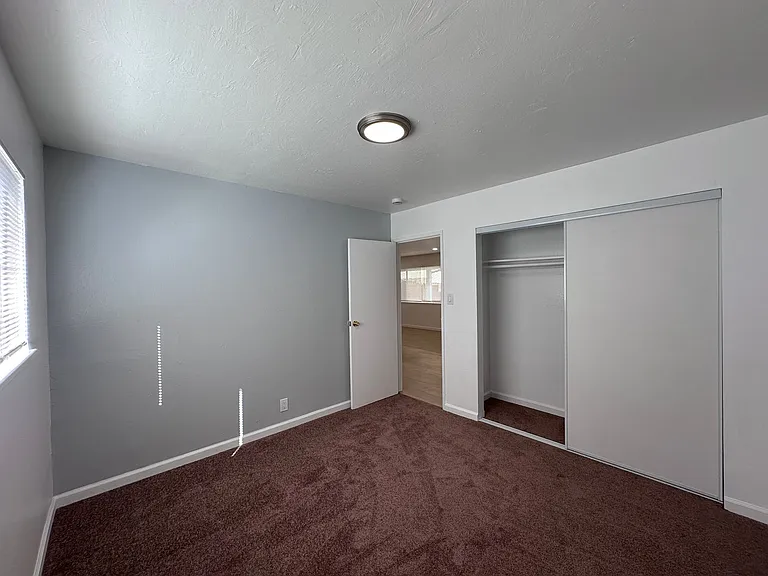 3806 39th Ave — Photo 5