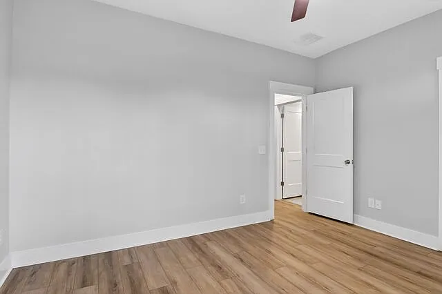 425 Parkside Cmns — Photo 22