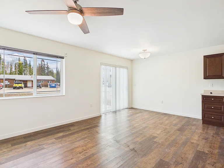 330 Park Way #B — Photo 3