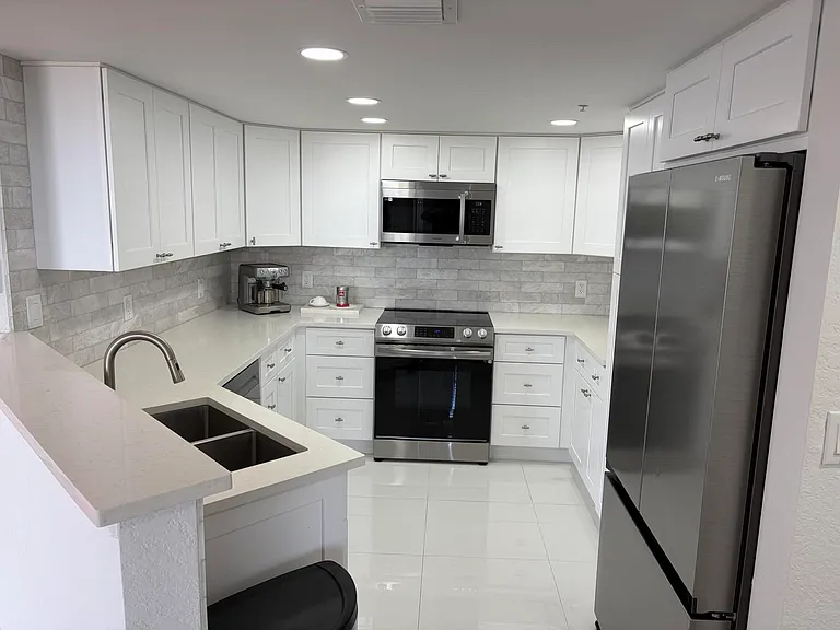 1801 N Flagler Dr #824 — Photo 1