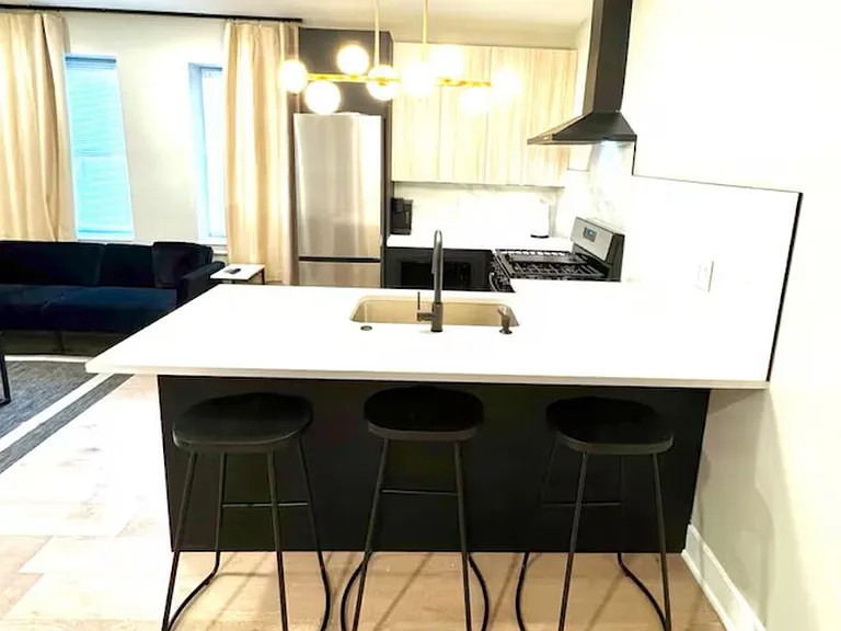 108-110 S Lincoln Pl — Photo 28