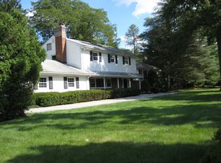 789 Huron Rd, Franklin Lakes, NJ 07417