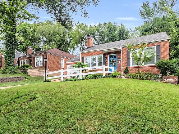 3rd image of 2840 Manderly Dr