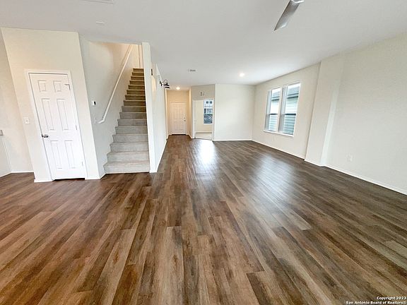 3rd image of 7322 Viridian View