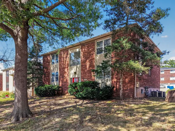 10031 Willdan Dr APT C, Saint Louis, MO 63123