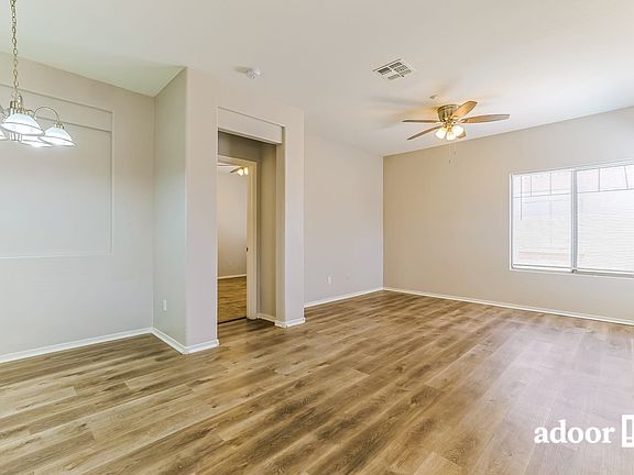 4th image of 805 S Sycamore St #126